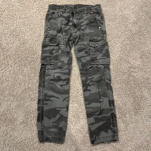 True Religion Mens Cargo Pant in size 30